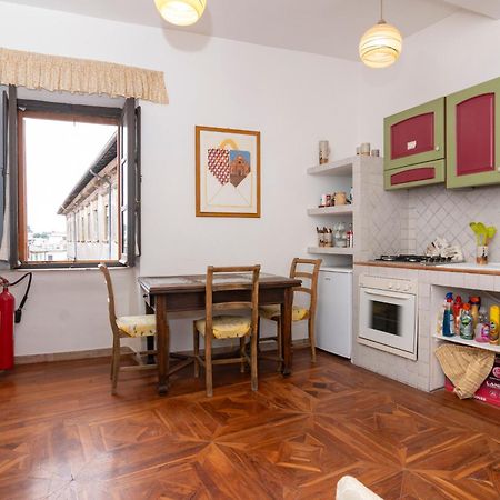 Centralissima Maison Di San Francesco, Unica E Accogliente! 苏特里 外观 照片