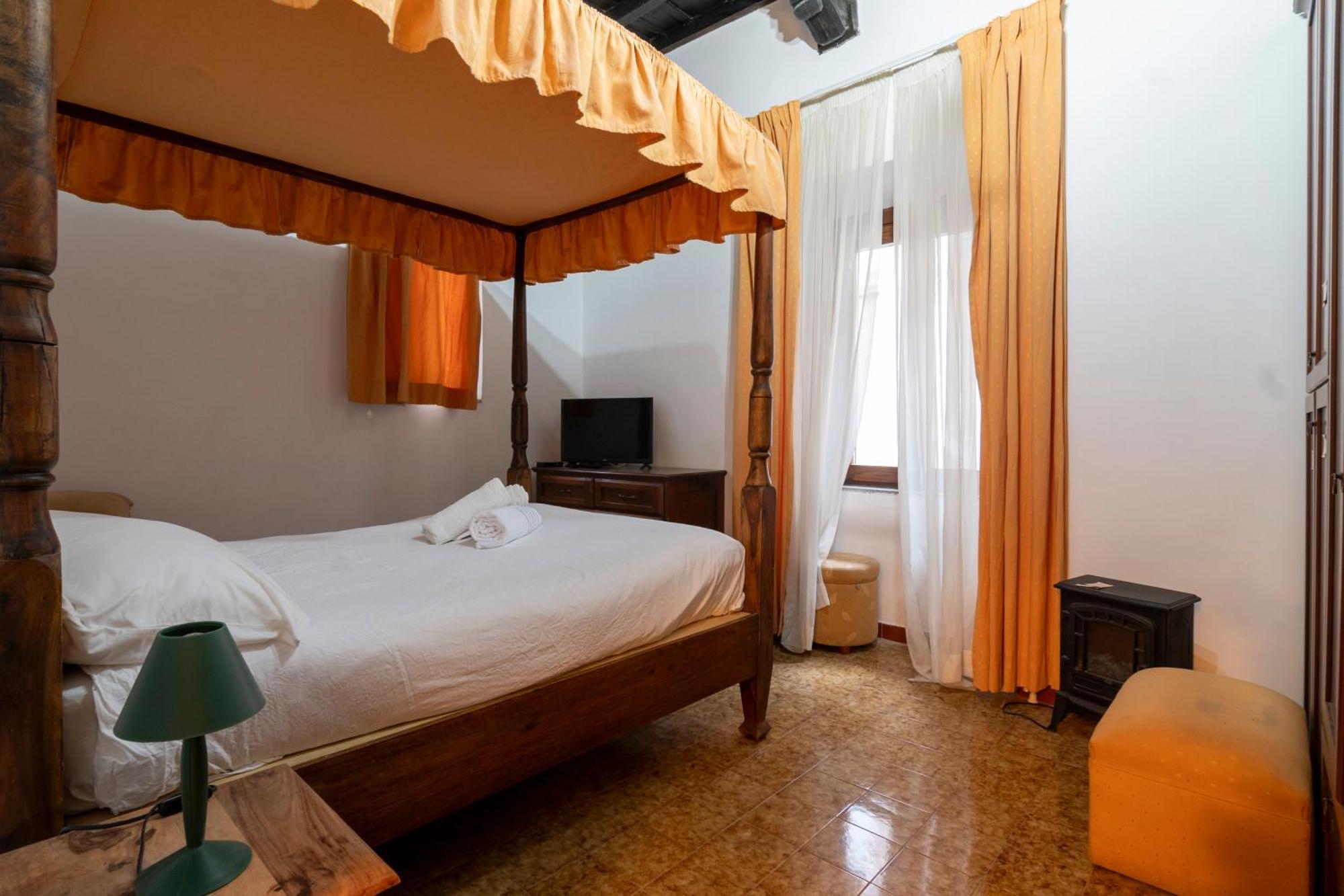 Centralissima Maison Di San Francesco, Unica E Accogliente! 苏特里 外观 照片